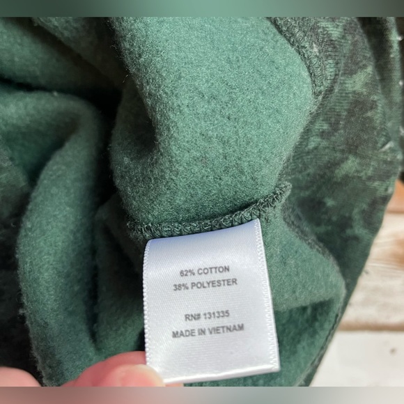 Socialite Nordstrom Cozy Sweatshirt Evergreen Leopard Size S Small - Picture 7 of 7